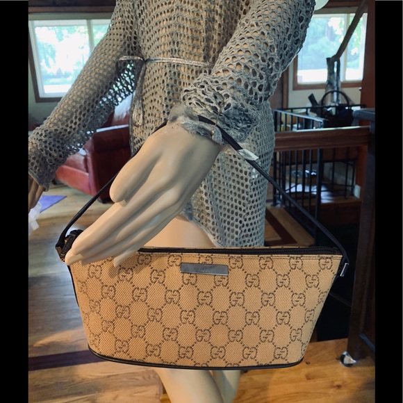 -❌SOLD❌✳️AUTH GUCCI ICONIC PRINT TAB POCHETTE EUC - Picture 6 of 14